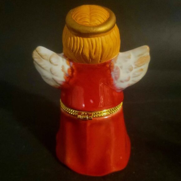 Porcelain Limoge Hinged Trinket Box Christmas Angel Figurine Holding A Wreath - Picture 3 of 8